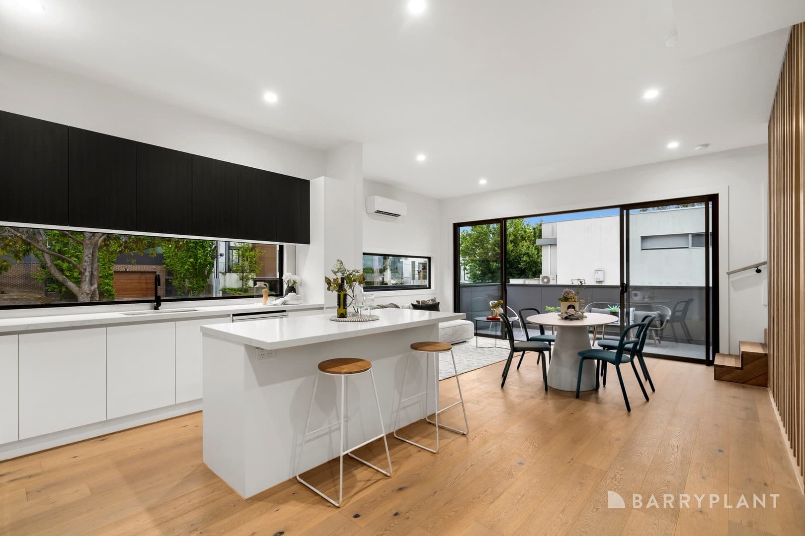 3/2 Hill Court, Doncaster, VIC 3108, Doncaster - Thumbnail 3
