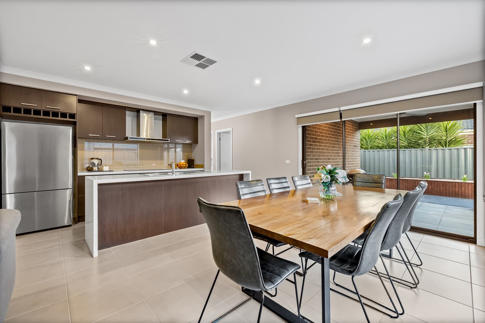 15 Rivoli Close, Fraser Rise, VIC 3336, Fraser Rise - Thumbnail 4
