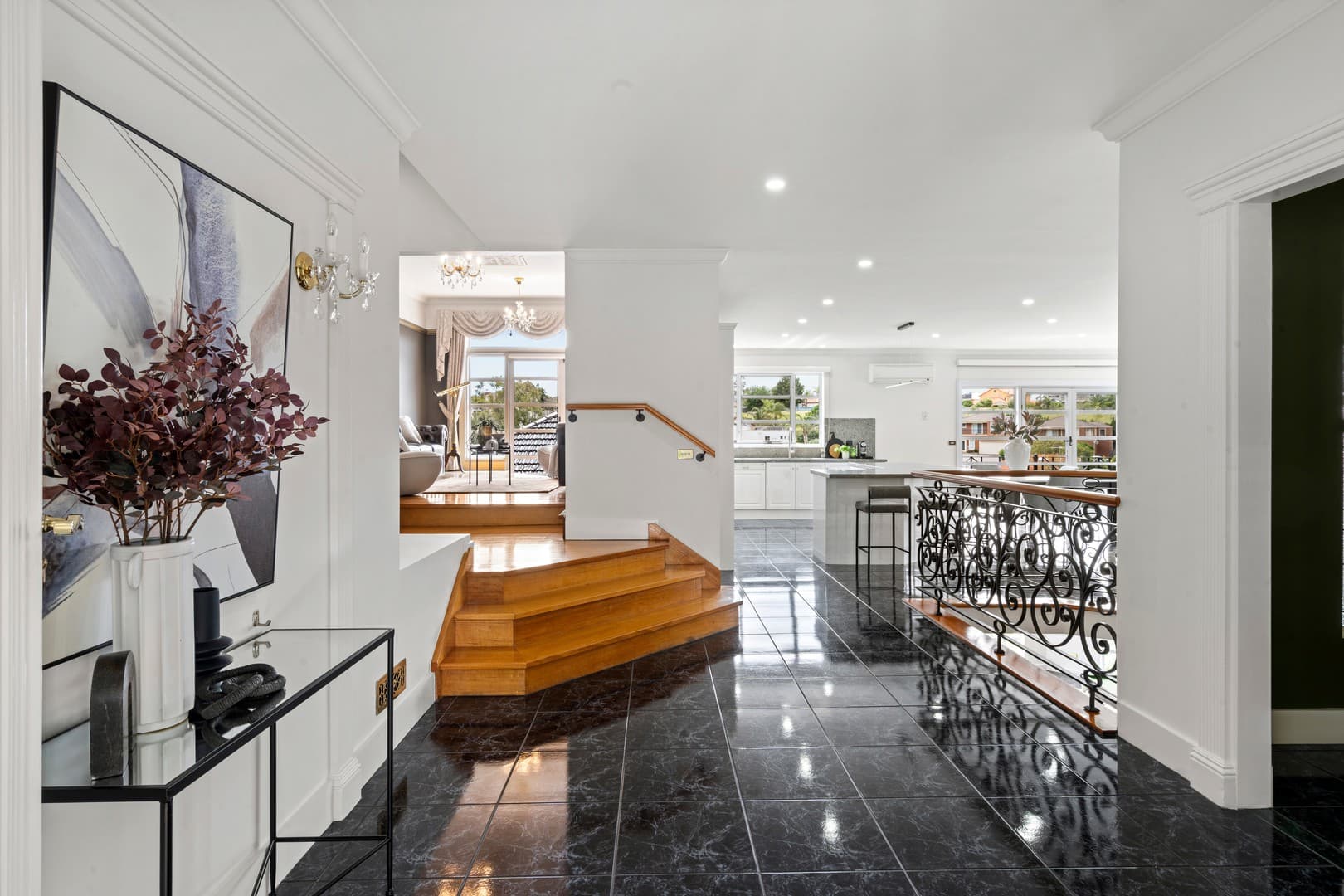 1 Weyburn Place, Avondale Heights, VIC 3034, Avondale Heights - Thumbnail 2
