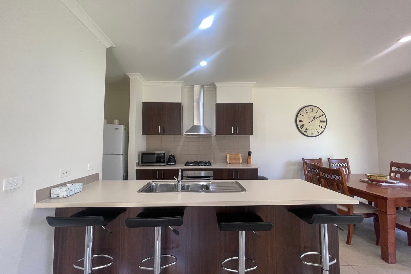 3 Sun Orchid Drive, Pakenham, VIC 3810, Pakenham - Thumbnail 2