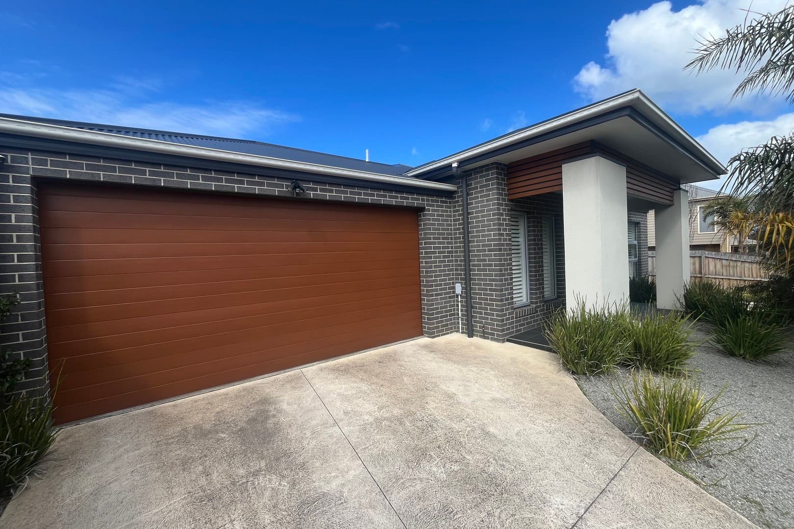 1/2 Torquay Road, Belmont, VIC 3216, Belmont - Thumbnail 2