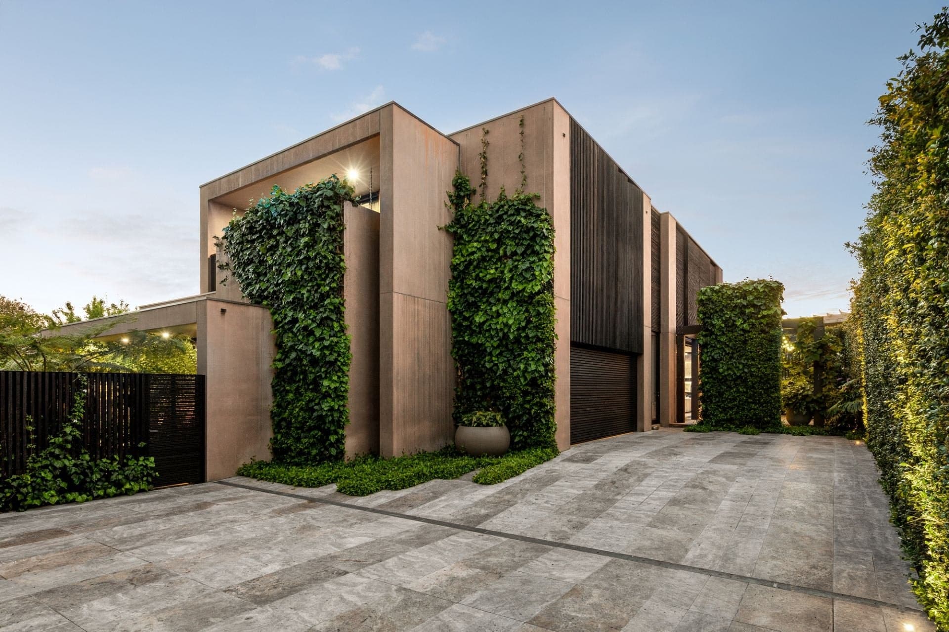 53 Whyte Street, Brighton, Brighton - Thumbnail 2