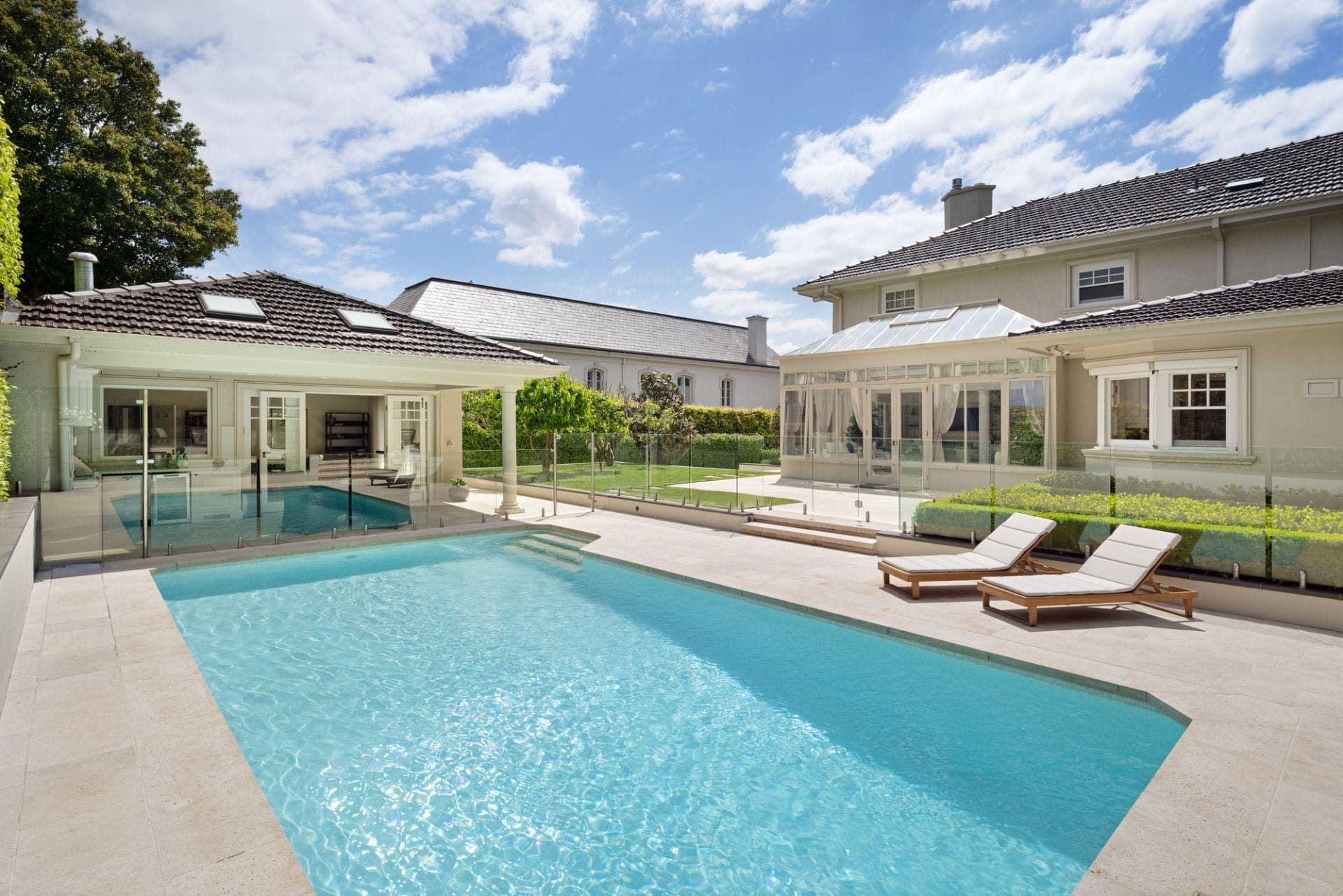 6 Robertson Street, Toorak, Toorak - Thumbnail 2