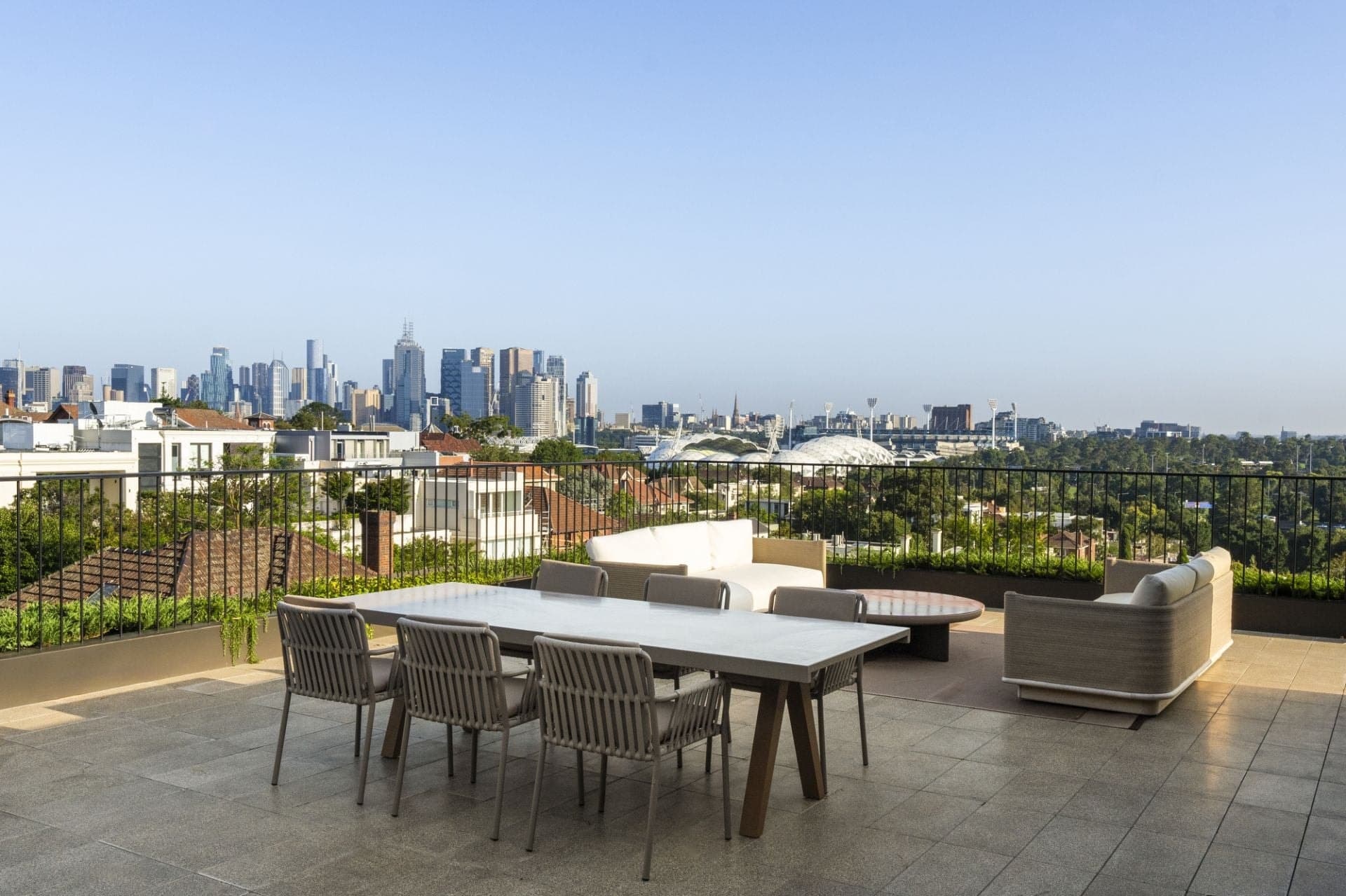 000
 
 
 
  
   
 Inspect
 
 
 Saturd, South Yarra, South Yarra - Thumbnail 2