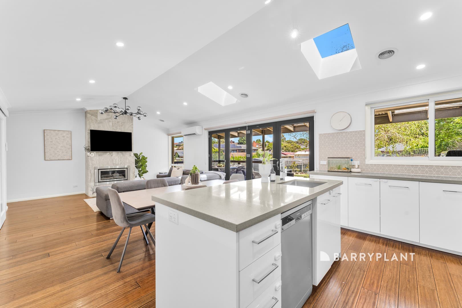 103 John Fawkner Drive, Endeavour Hills, VIC 3802, Endeavour Hills - Thumbnail 2