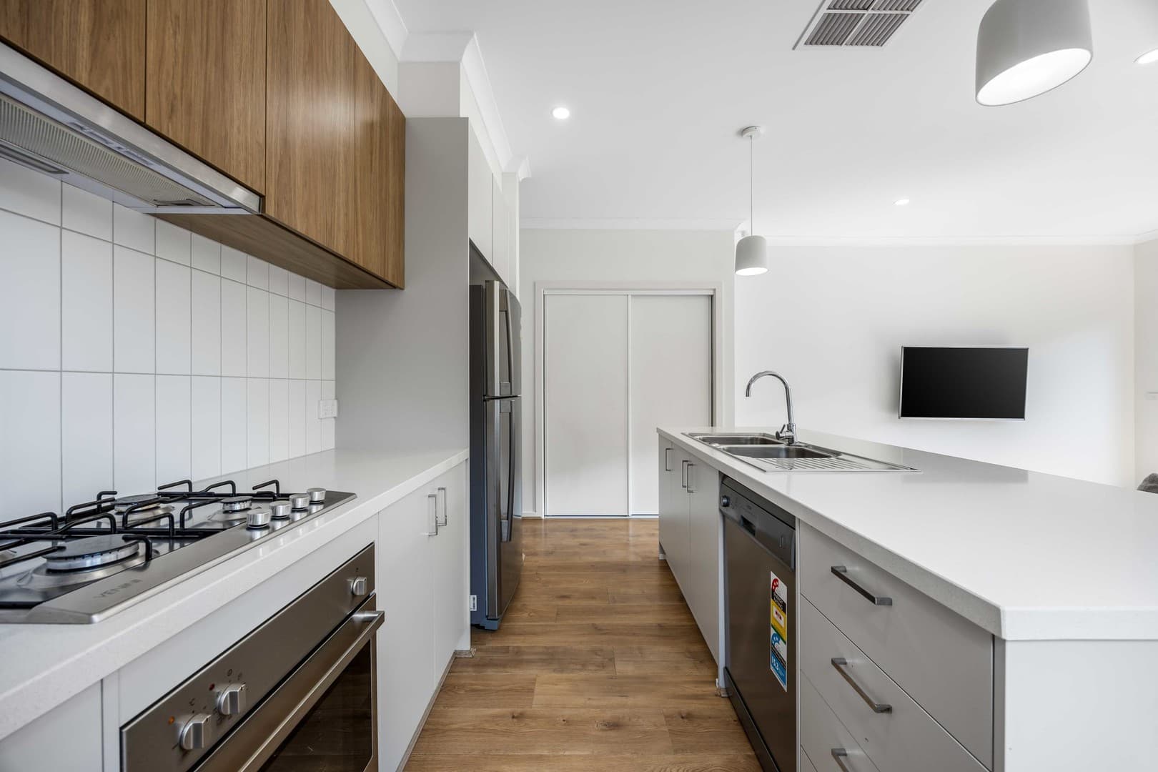 16 Konark Road, Bonnie Brook, VIC 3335, Bonnie Brook - Thumbnail 5