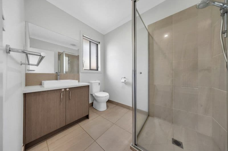 16 Westbury Avenue, Rockbank VIC, Rockbank - Thumbnail 8