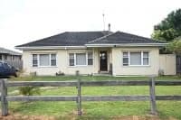 4 Dean Street, Bairnsdale VIC, Bairnsdale - Image 1