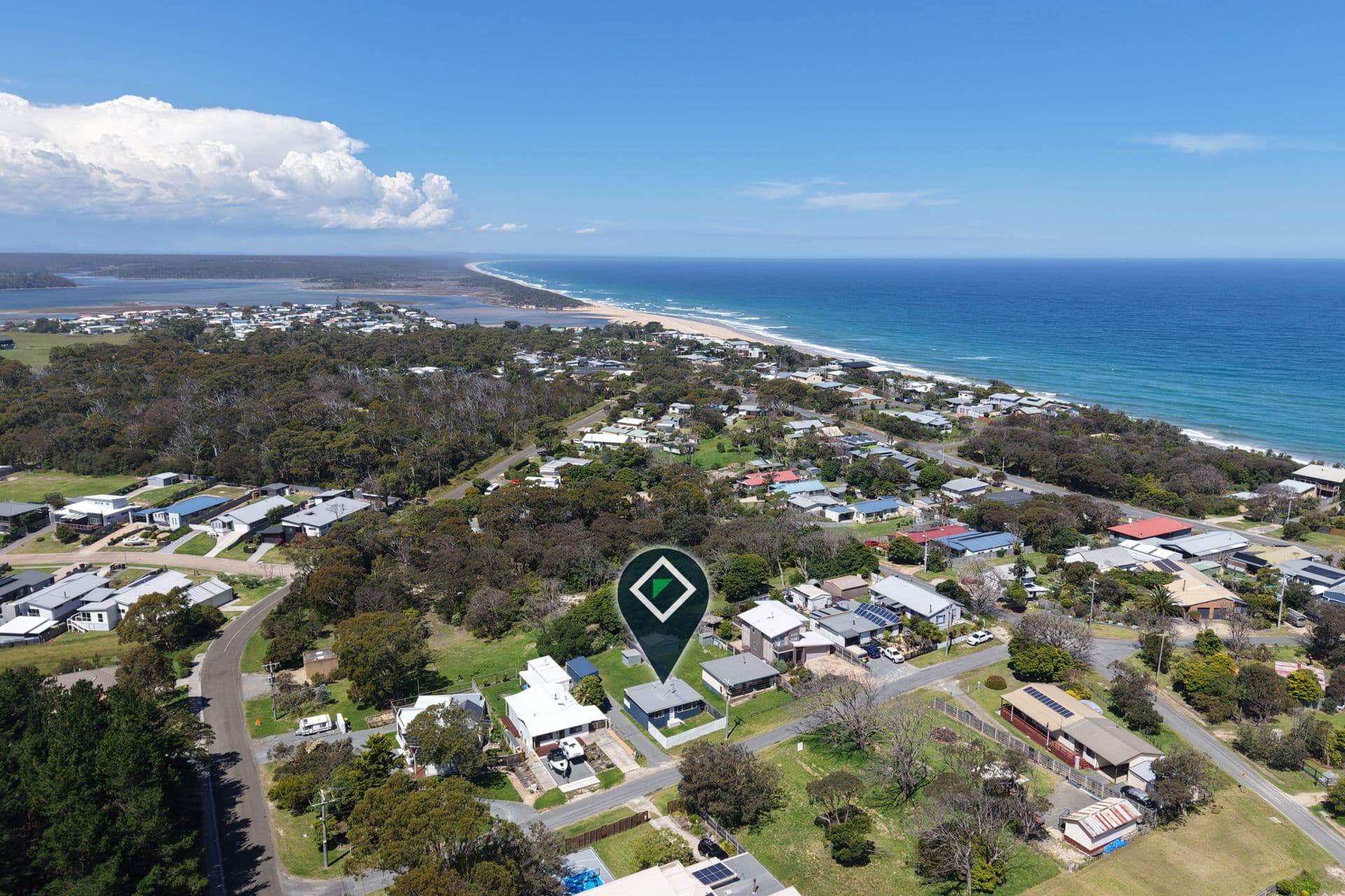 18 Bulmer Street, Lake Tyers Beach VIC, Lake Tyers Beach - Thumbnail 3