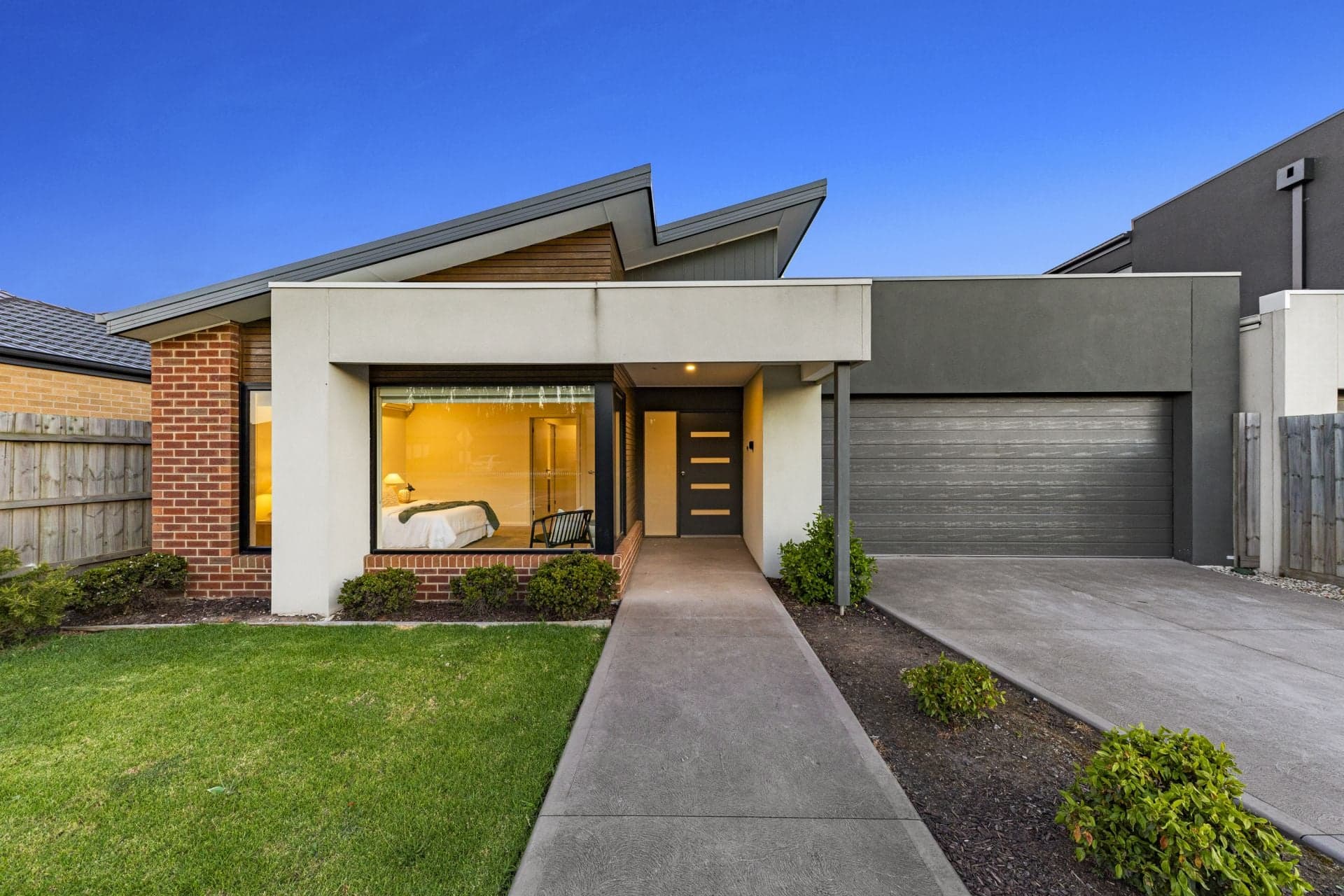 Cranbourne East VIC, Cranbourne East - Thumbnail 2
