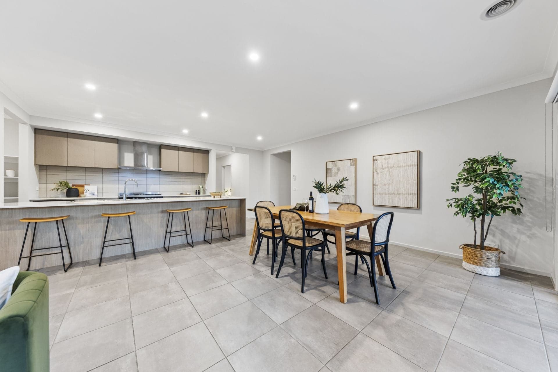 Cranbourne East VIC, Cranbourne East - Thumbnail 7