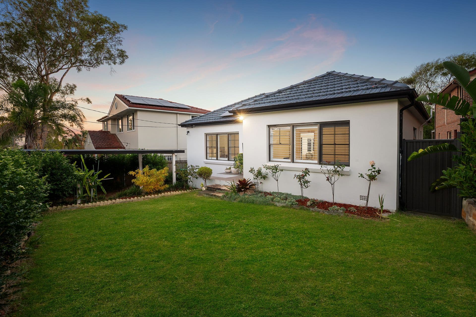 13 Lister Avenue, Seaforth, Seaforth - Thumbnail 6