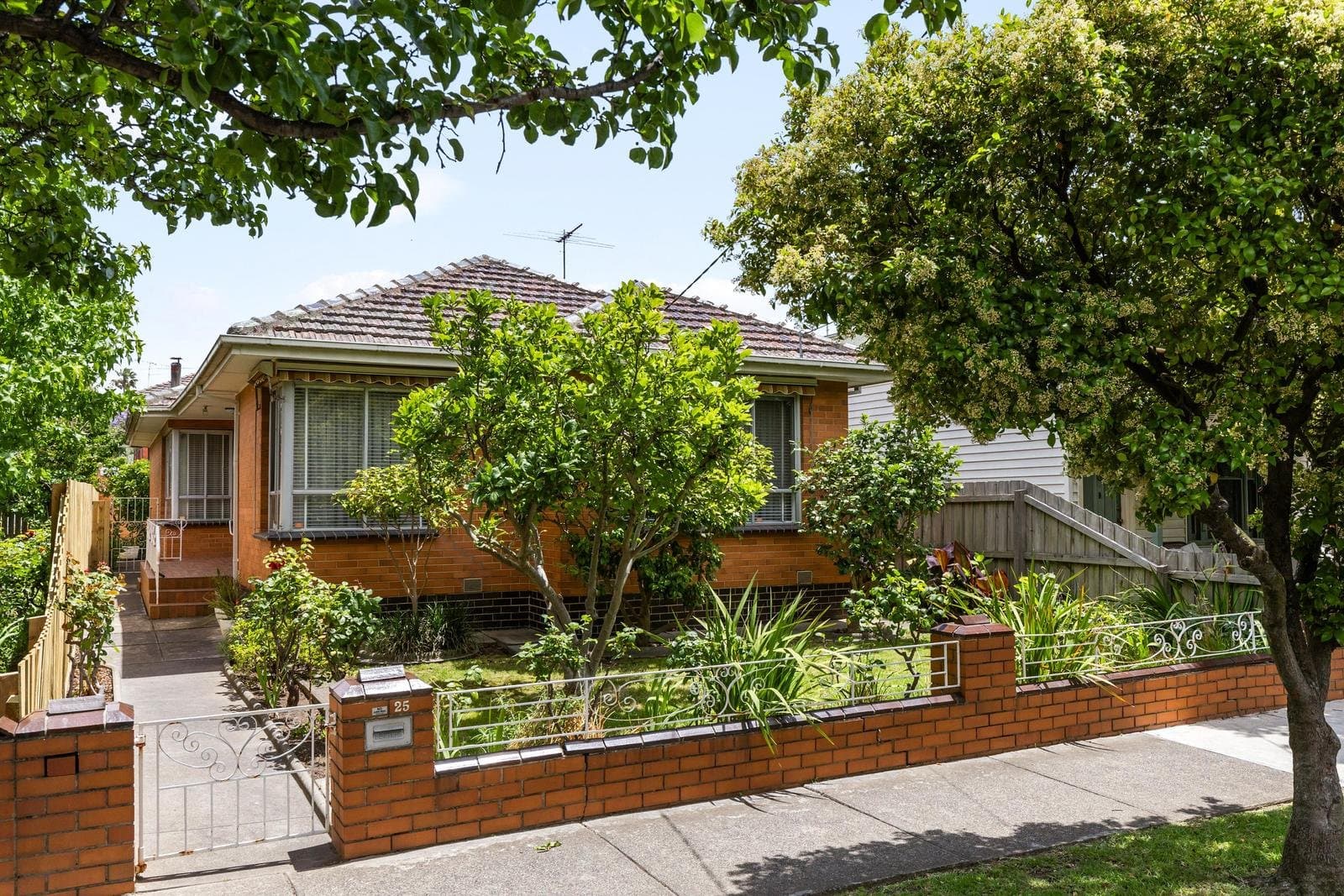 25 Andrew Street, Northcote VIC 3070, Northcote - Thumbnail 2
