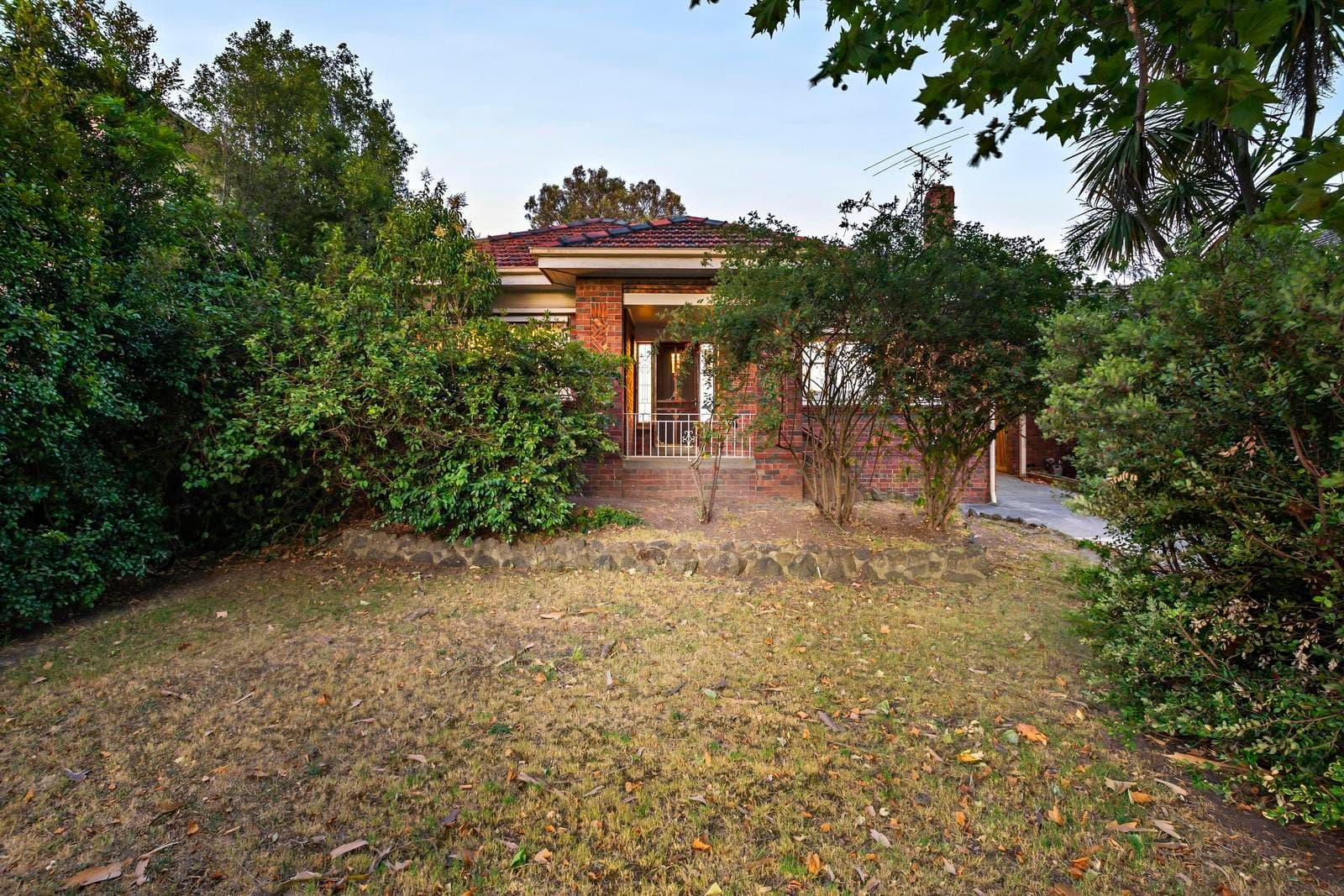 34 McArthur Road, Ivanhoe East VIC 3079, Ivanhoe East - Thumbnail 2