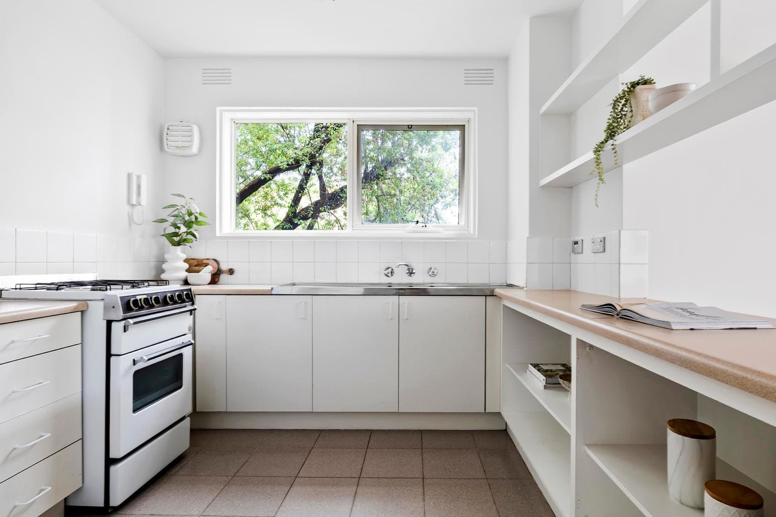 24/700 Lygon Street, Carlton North VIC 3054, Carlton North - Thumbnail 5