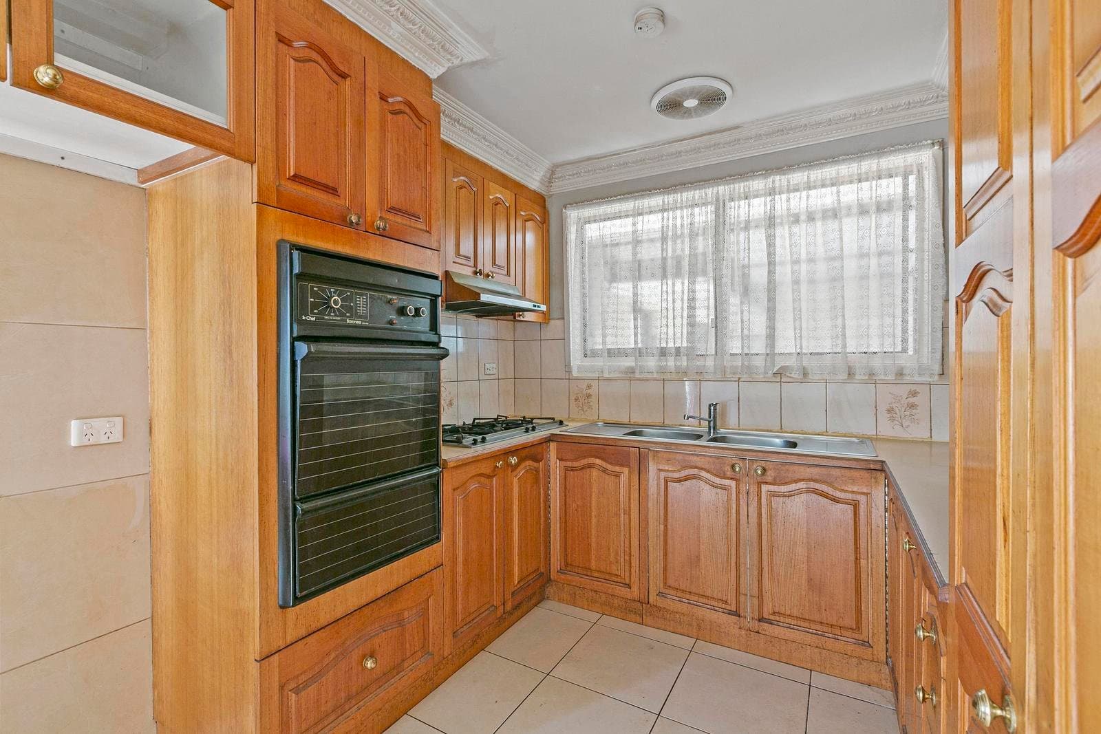 63 Mckimmies Road, Lalor VIC 3075, Lalor - Thumbnail 5