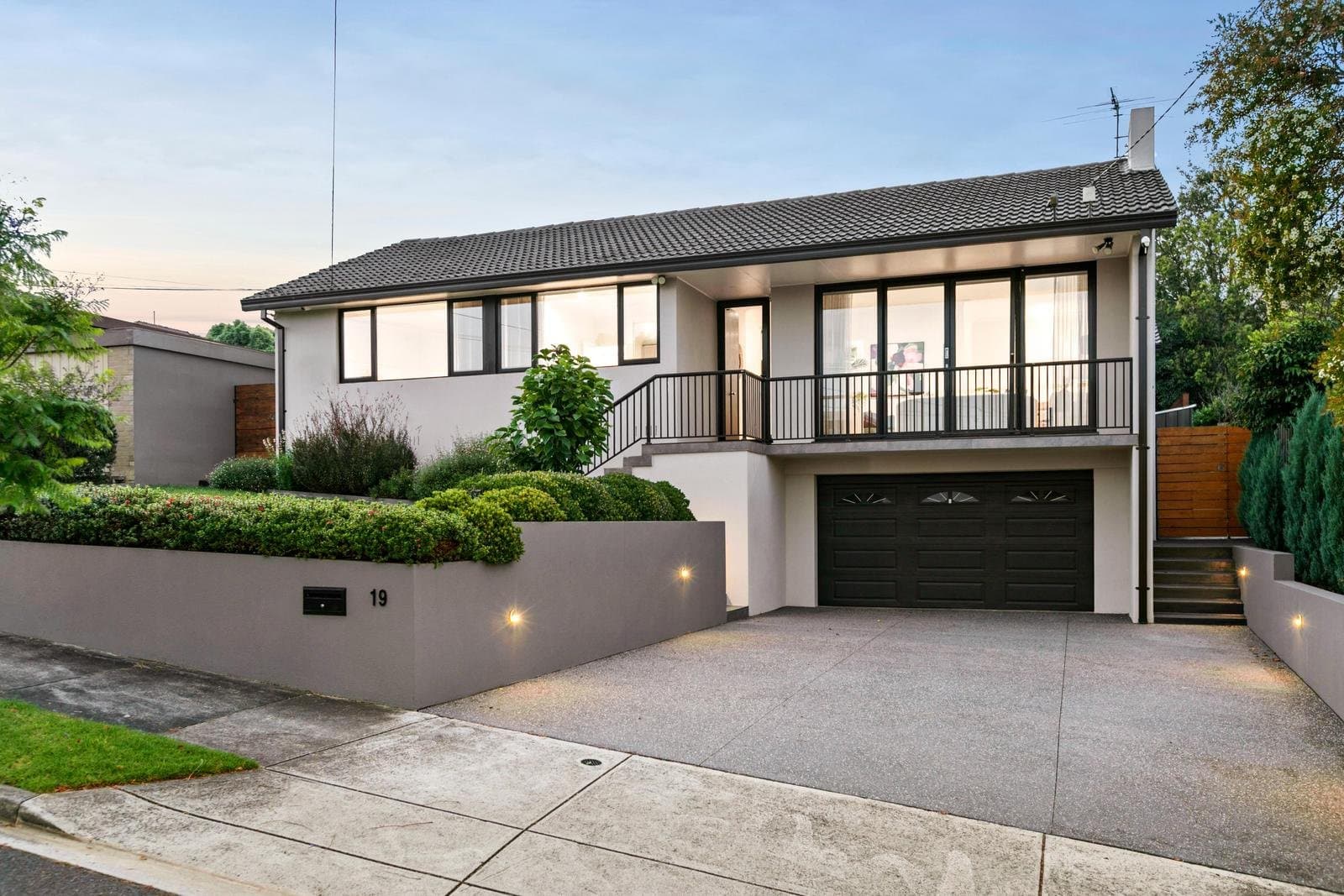 19 Sevenoaks Avenue, Heidelberg VIC 3084, Heidelberg - Thumbnail 2