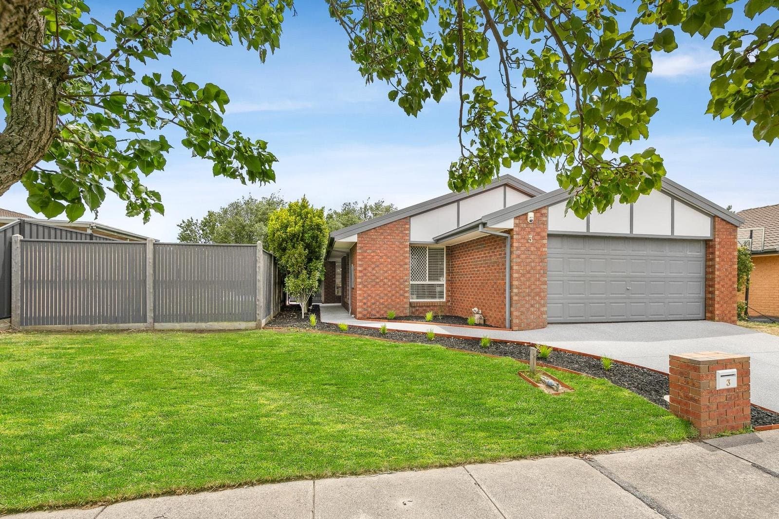 3 Mahlan Close, Hillside VIC 3037, Hillside - Thumbnail 2