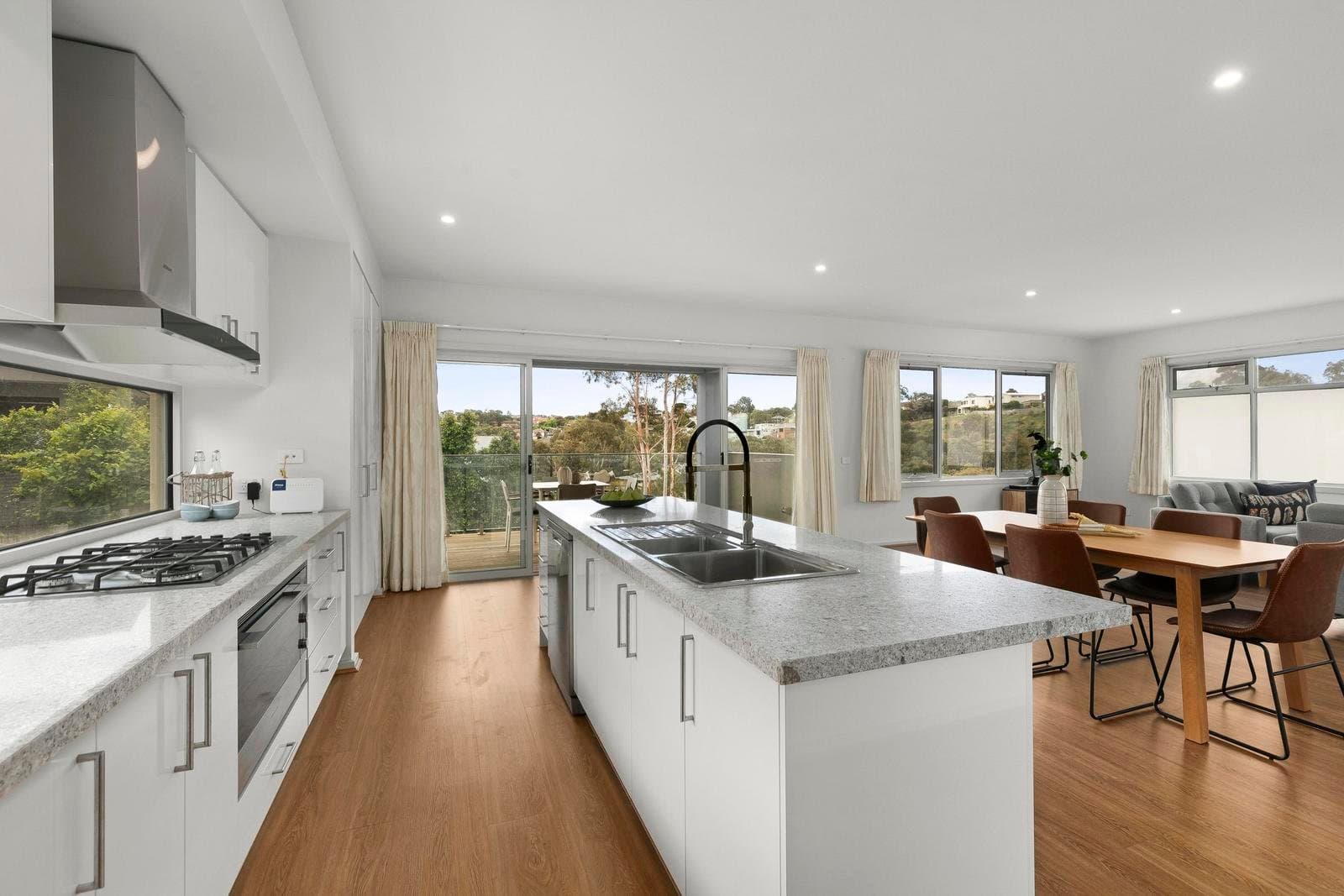24 Basalt Avenue, Keilor East VIC 3033, Keilor East - Thumbnail 5