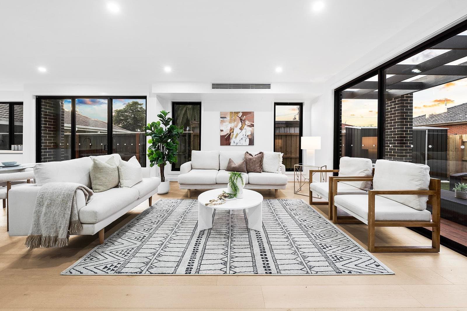 18a Lake Street, Avondale Heights VIC 3034, Avondale Heights - Thumbnail 5