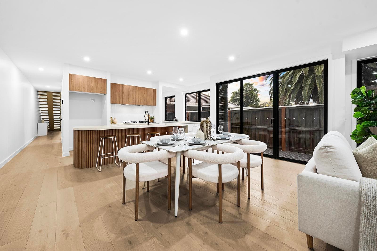 18a Lake Street, Avondale Heights VIC 3034, Avondale Heights - Thumbnail 7