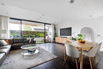 5/8 Cobden Street, Kew VIC 3101, Kew - Thumbnail 2