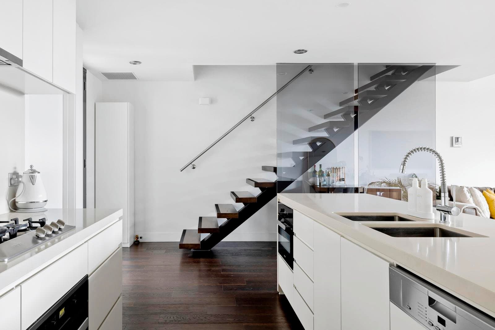 5/8 Cobden Street, Kew VIC 3101, Kew - Thumbnail 6
