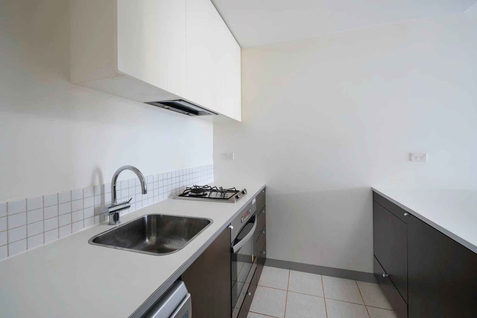 616D/604 Swanston Street, Carlton VIC 3053, Carlton - Thumbnail 4