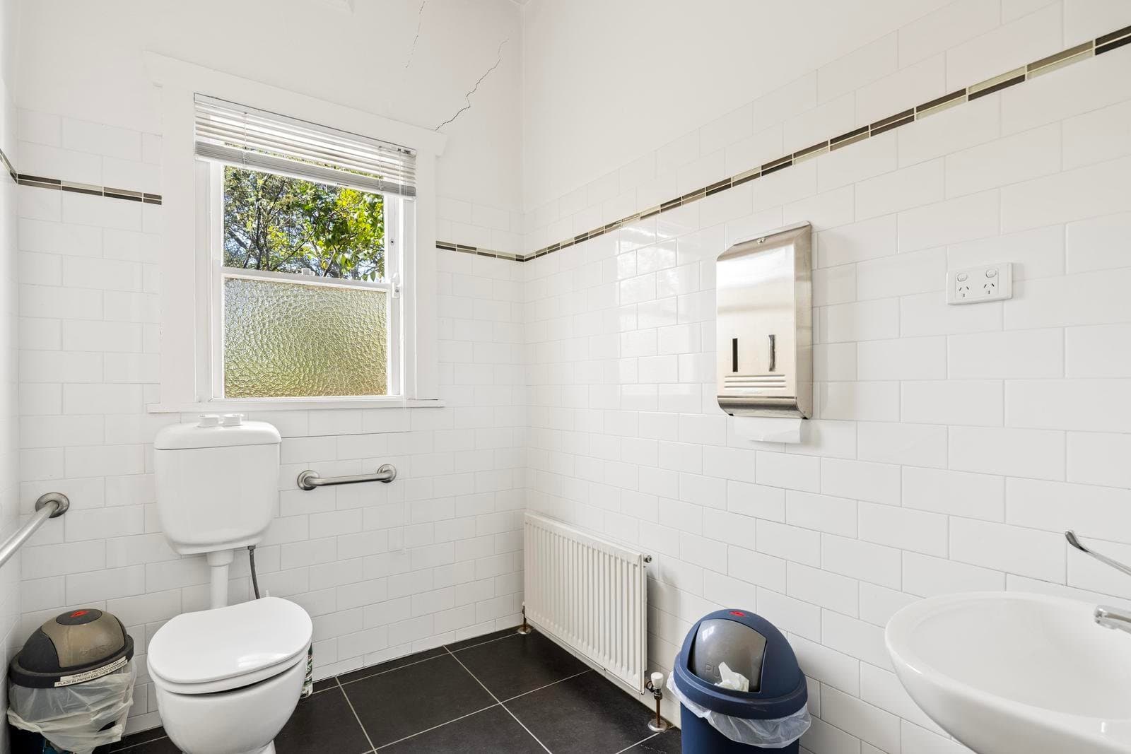 1301 Burke Road, Kew VIC 3101, Kew - Thumbnail 8