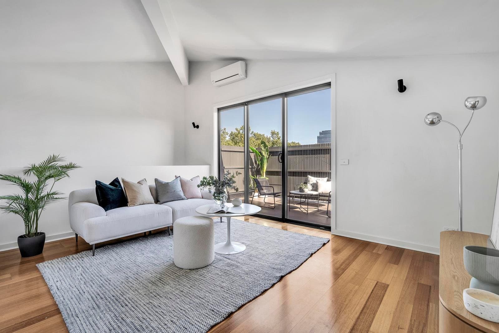 2/186 Easey Street, Collingwood VIC 3066, Collingwood - Thumbnail 2