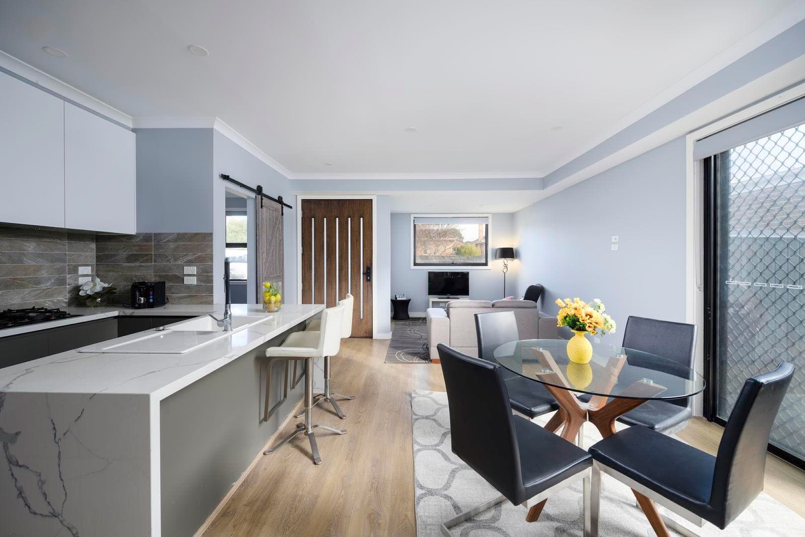 1/6 Thackeray Road, Reservoir VIC 3073, Reservoir - Thumbnail 5