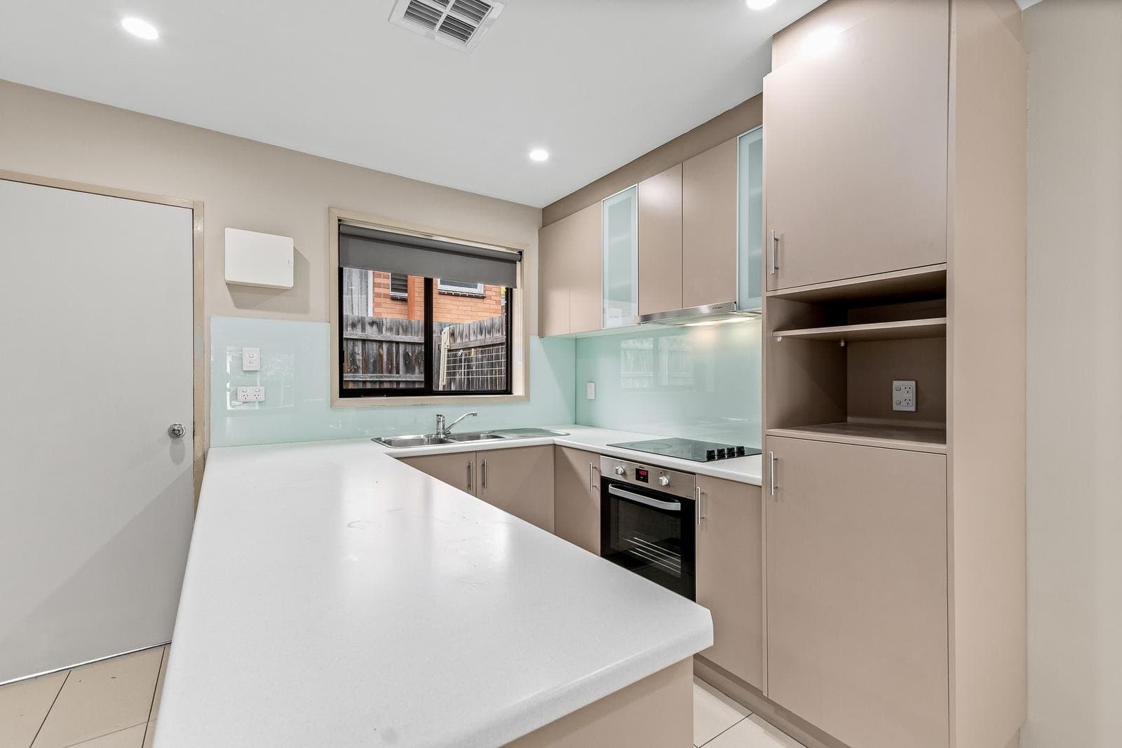 2/127 Rachelle Road, Keilor East VIC 3033, Keilor East - Thumbnail 3