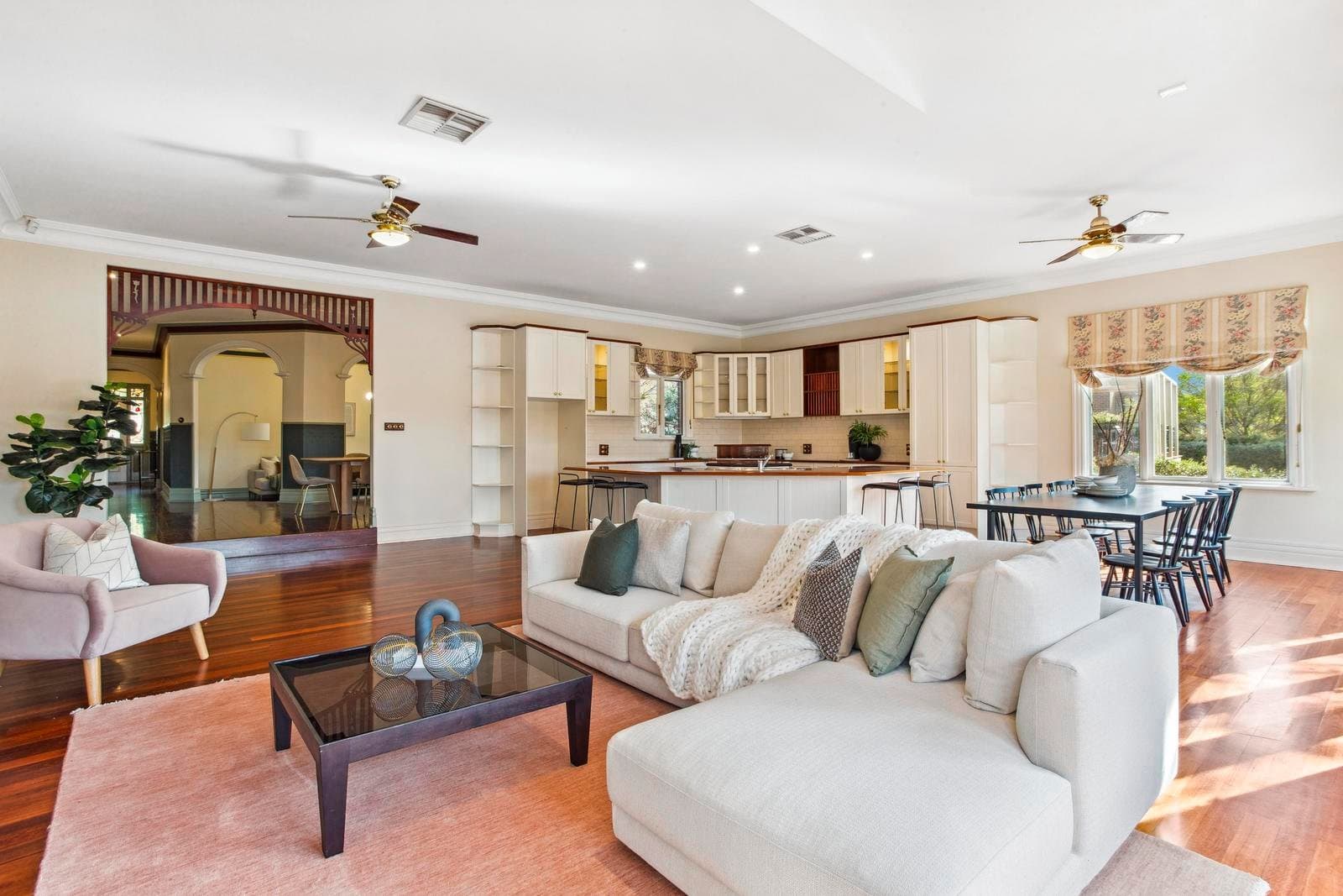 39 Faye Crescent, Keilor VIC 3036, Keilor - Thumbnail 2