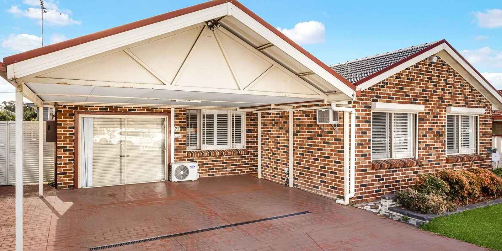 73 & 73a Carroll Crescent Plumpton, Plumpton - Image 1