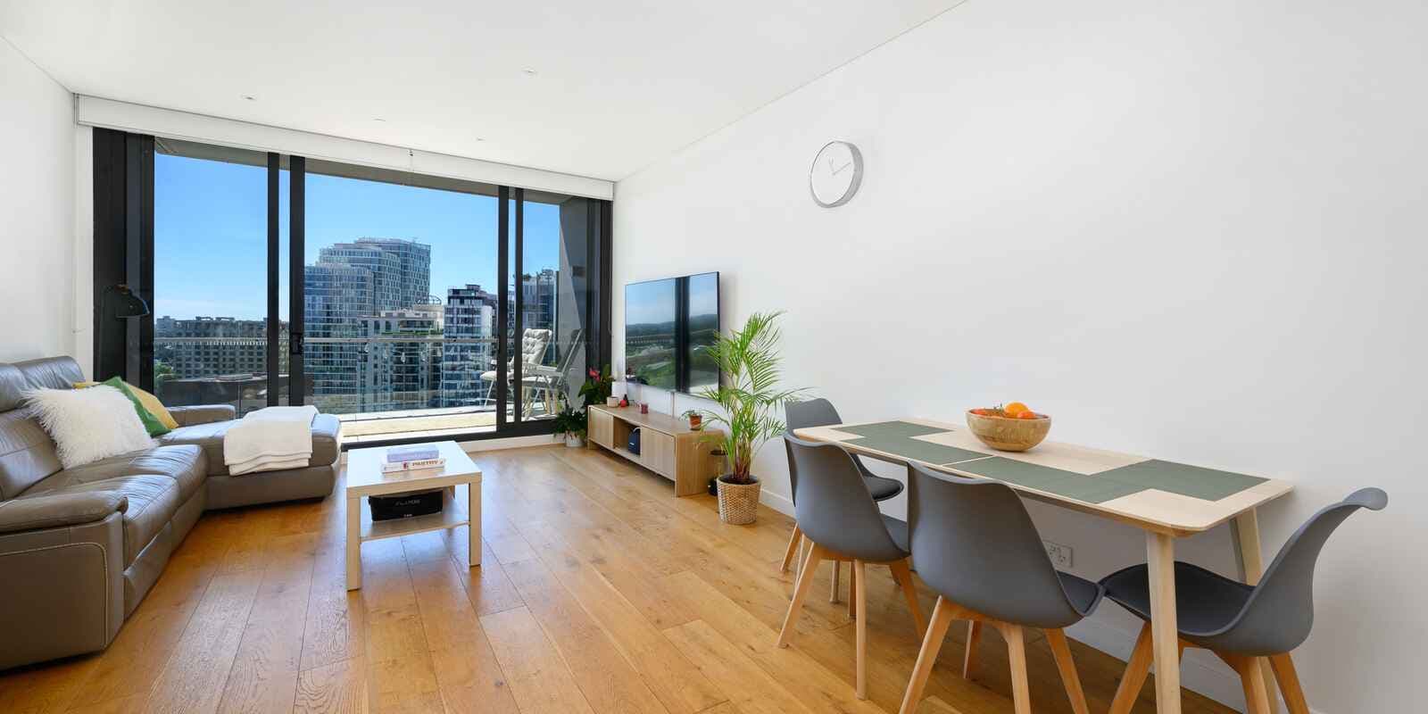 1601/225 Pacific Highway North Sydney, North Sydney - Image 1