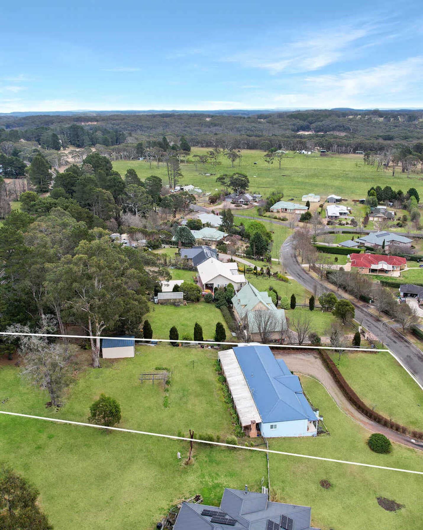 15 Bromhall Road Bundanoon, Bundanoon - Image 1