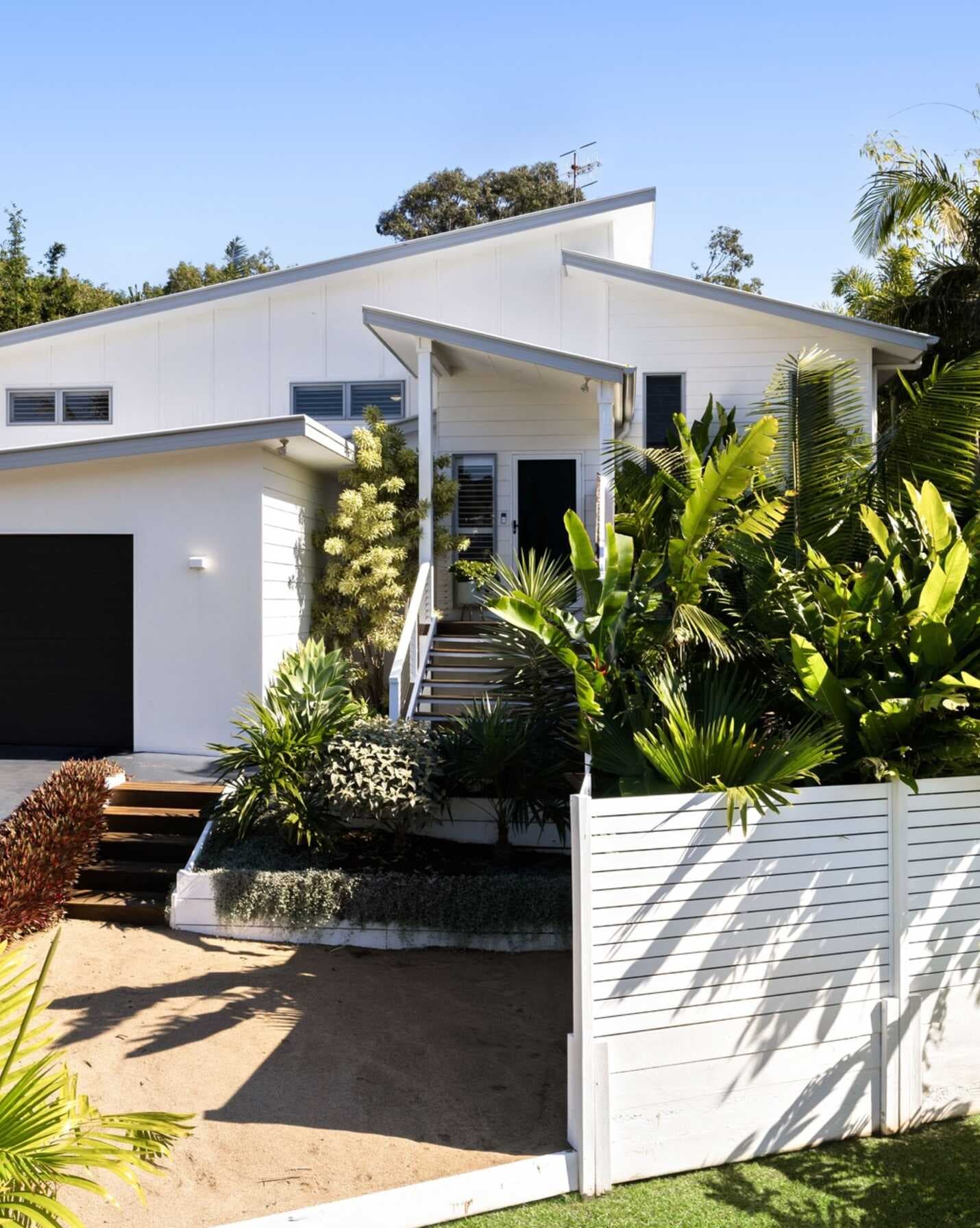 23 Tolkien Place Coolum Beach, Beach - Image 1