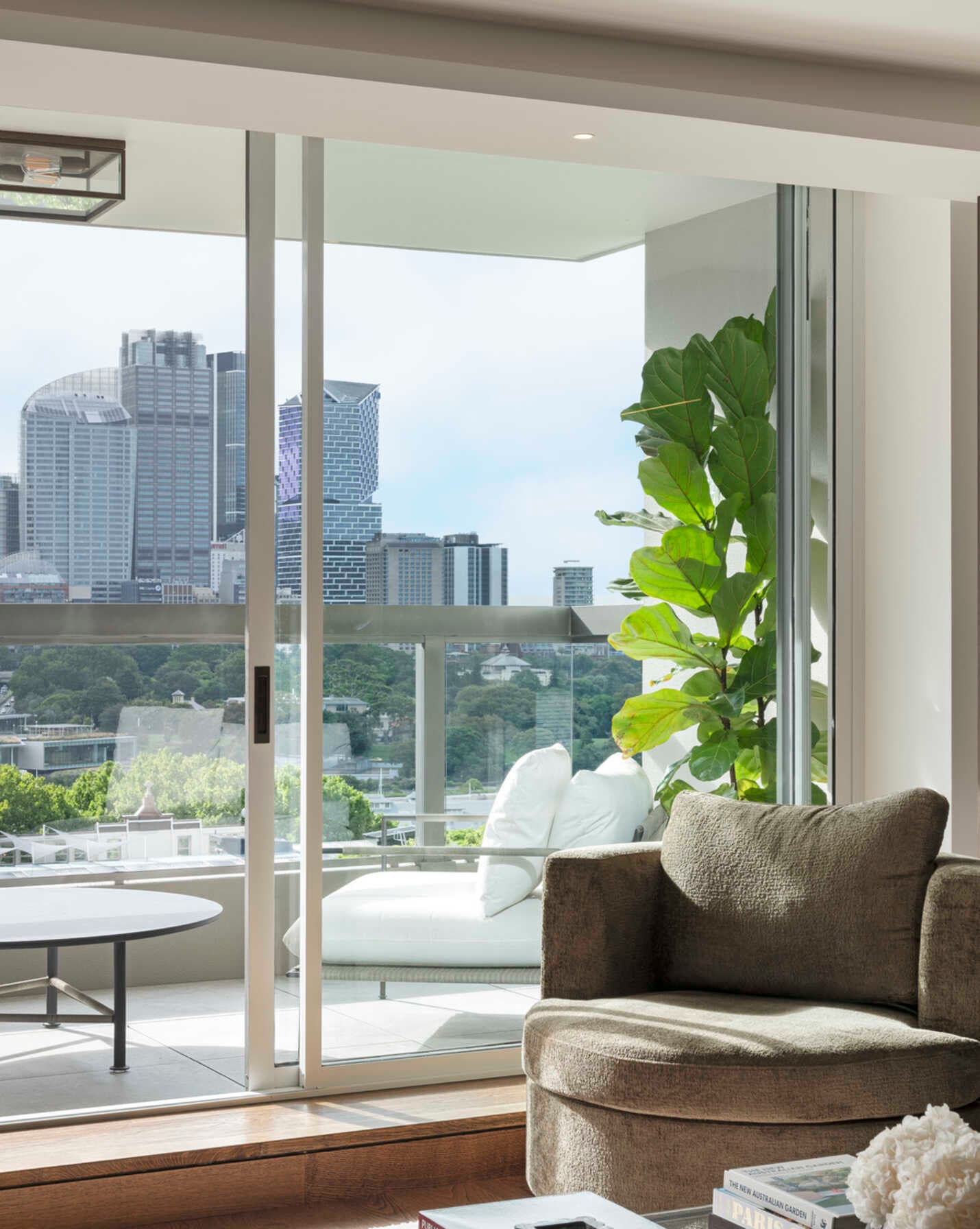 Apartment Rockwall Crescent Potts Point, Point - Thumbnail 3