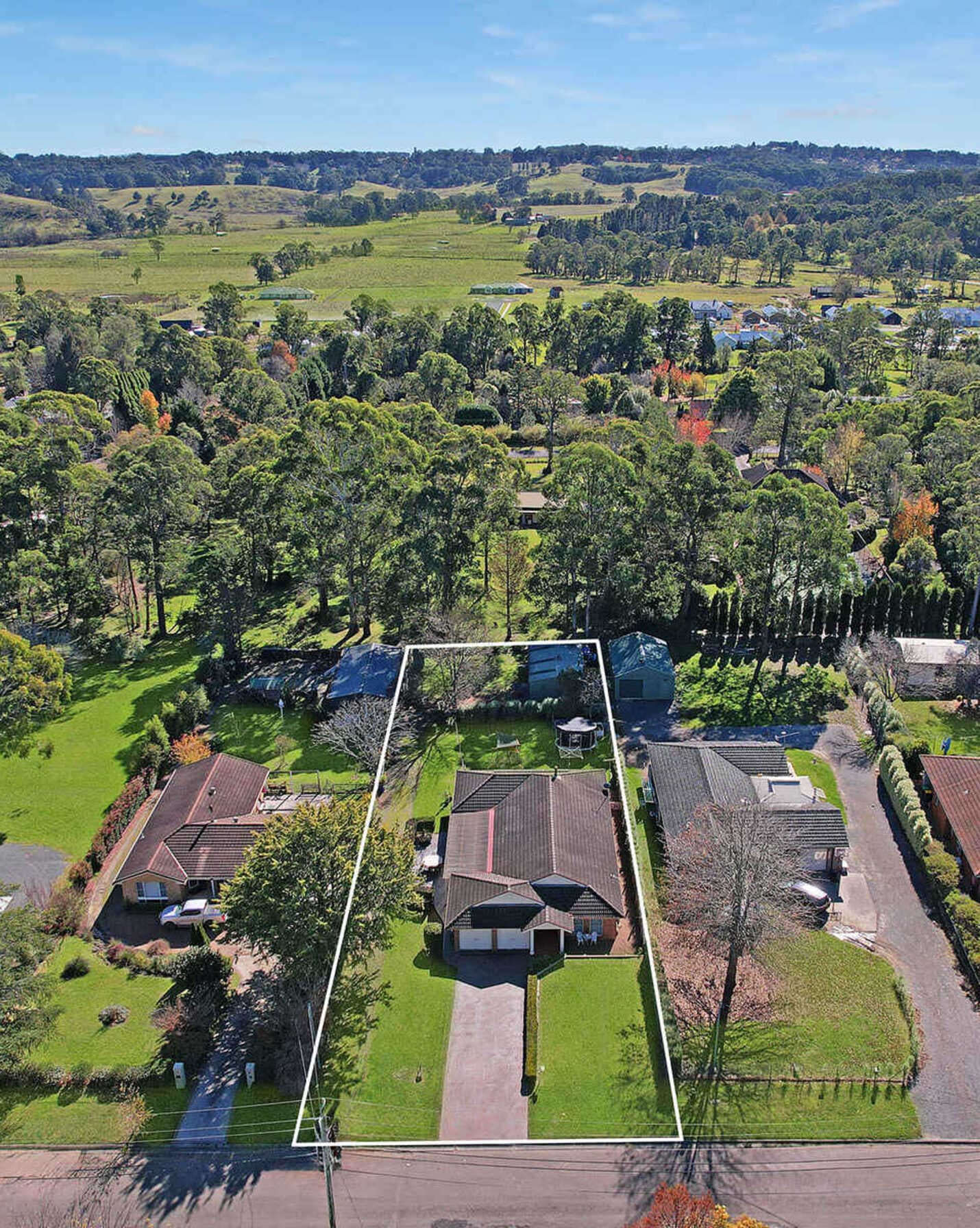 11 Birch Park Road Bundanoon, Bundanoon - Thumbnail 2
