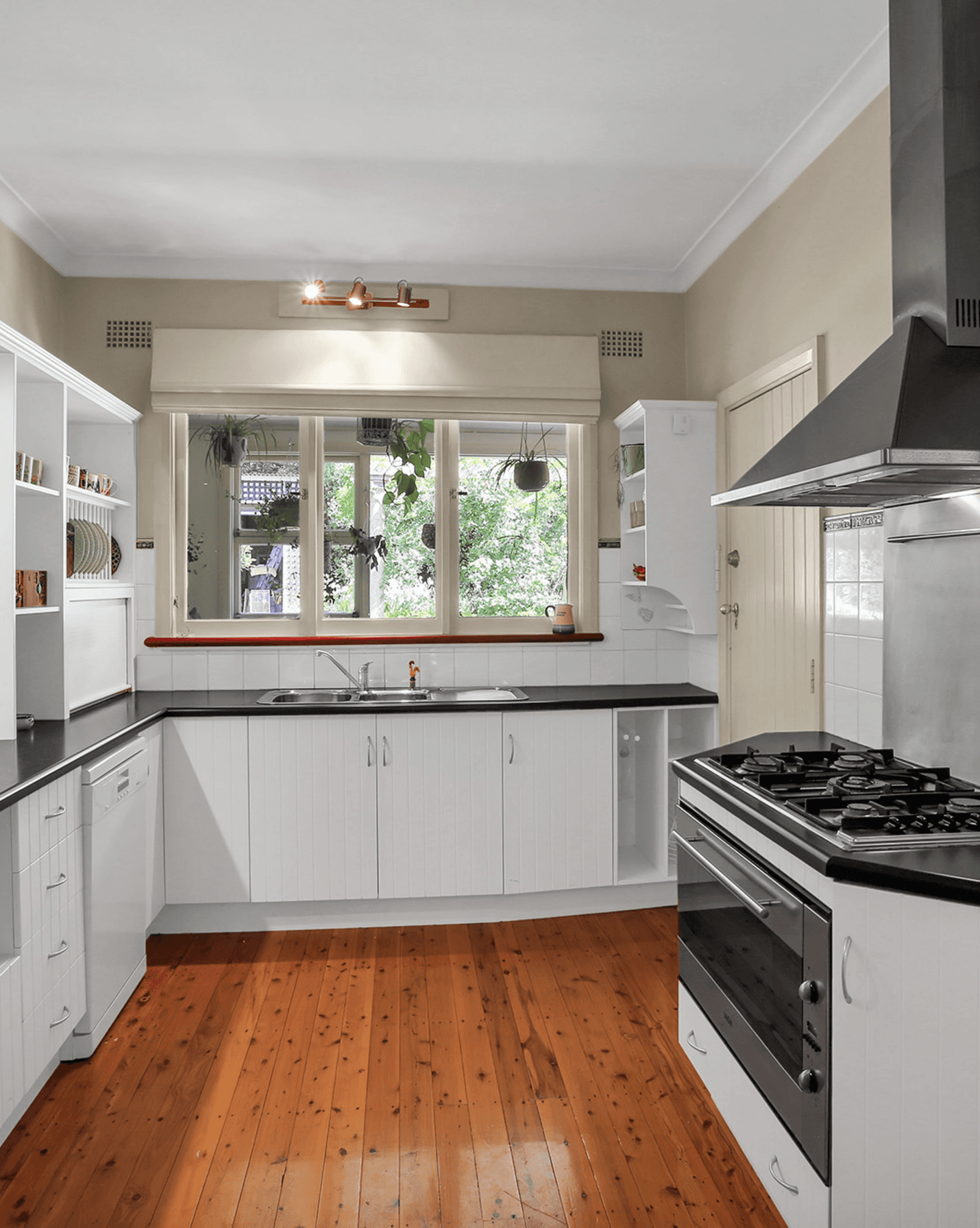 15 Narellan Road Moss Vale, Moss Vale - Thumbnail 2