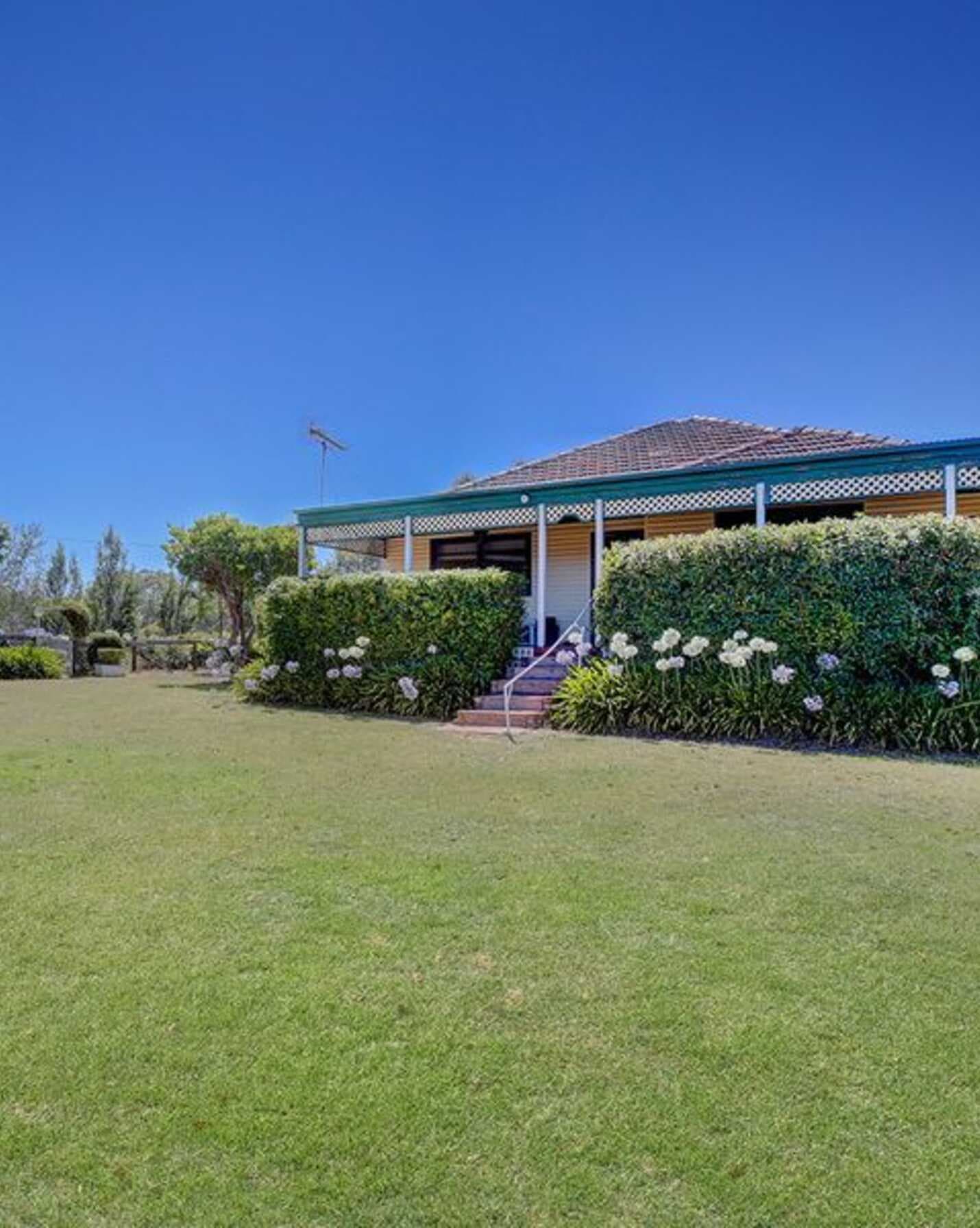 2200 Canyonleigh Road Canyonleigh, Canyonleigh - Image 1