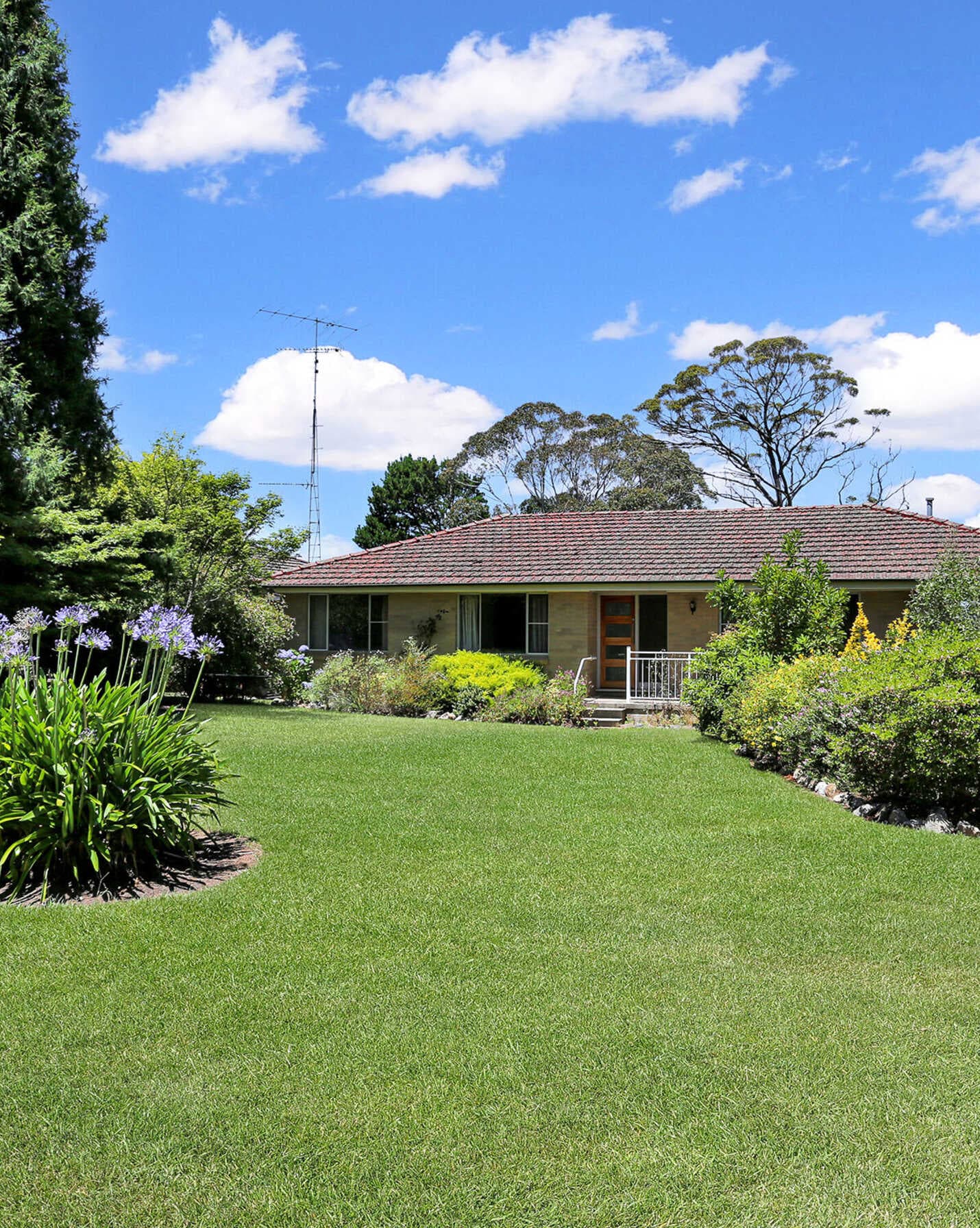 34 Nerrim Street Bundanoon, Bundanoon - Image 1