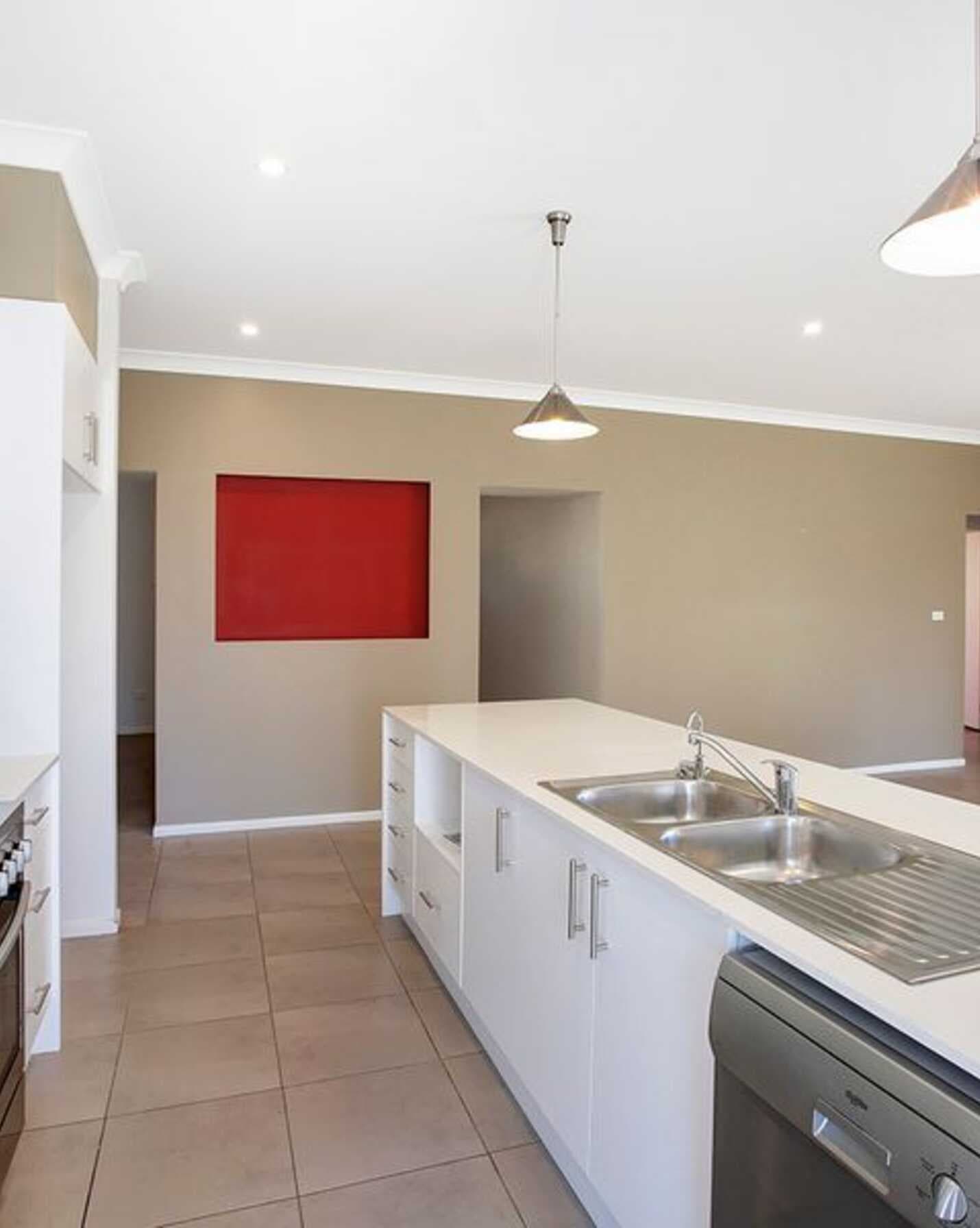 12 Lansdown Place Moss Vale, Moss Vale - Thumbnail 2