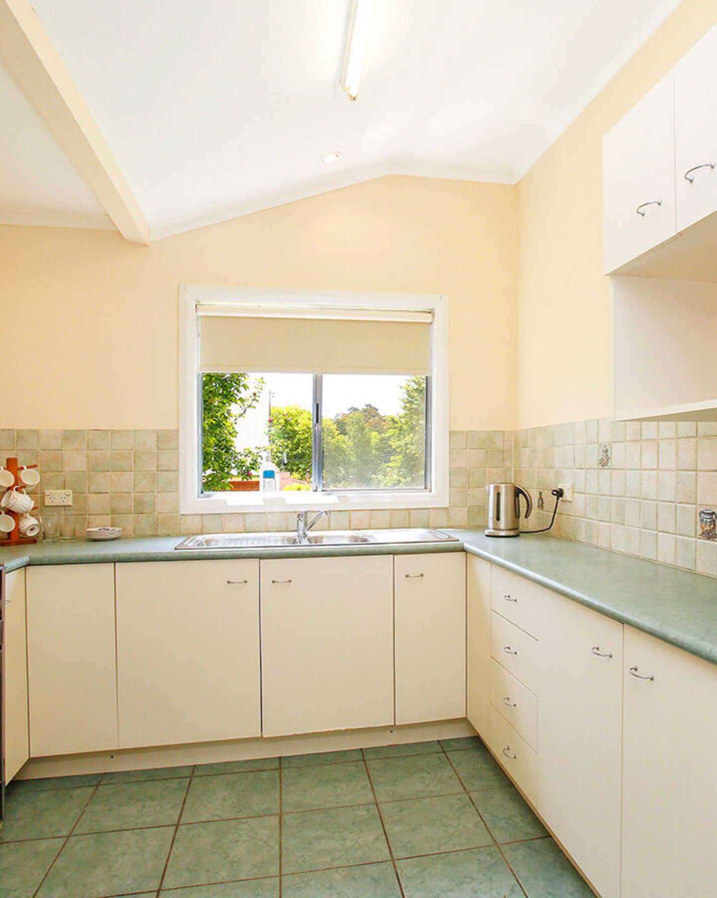 10 Amy Street Bundanoon, Bundanoon - Thumbnail 2