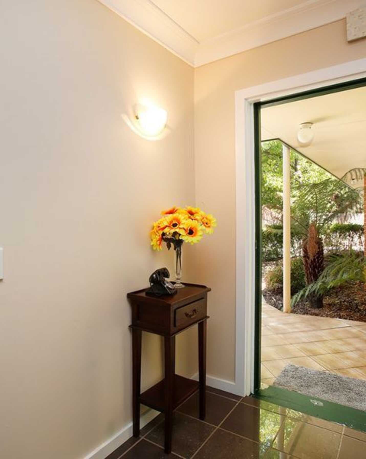 4 Kylie Place Moss Vale, Moss Vale - Thumbnail 2