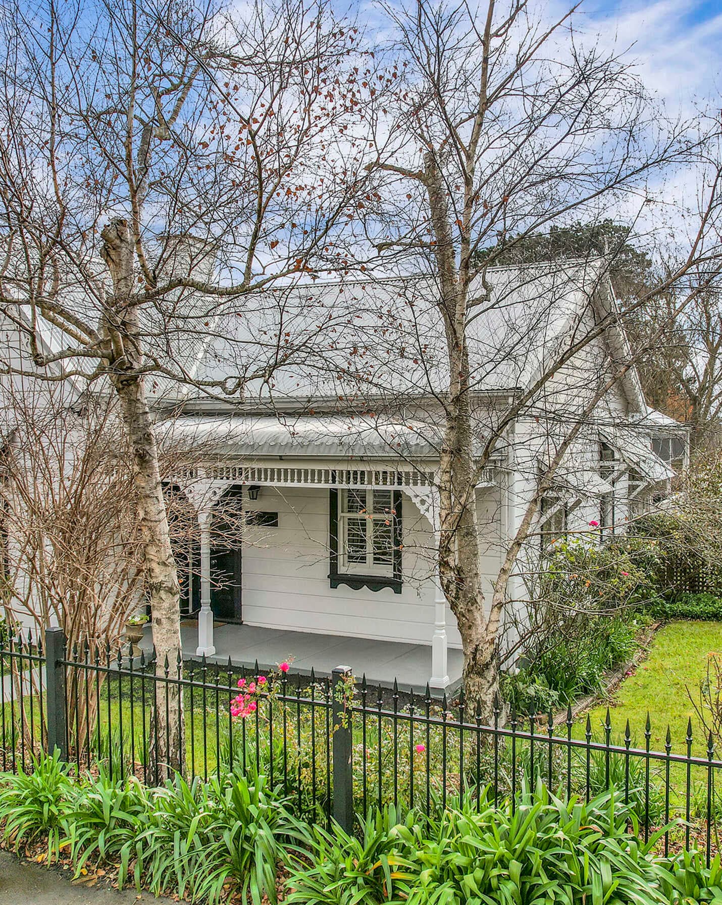11 Elizabeth Street Moss Vale, Moss Vale - Image 1