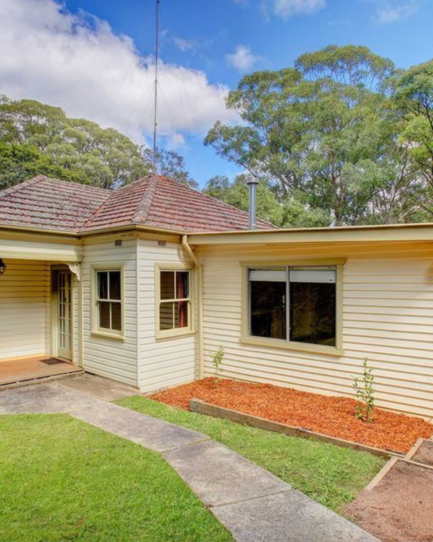 23 Church Street Bundanoon, Bundanoon - Image 1