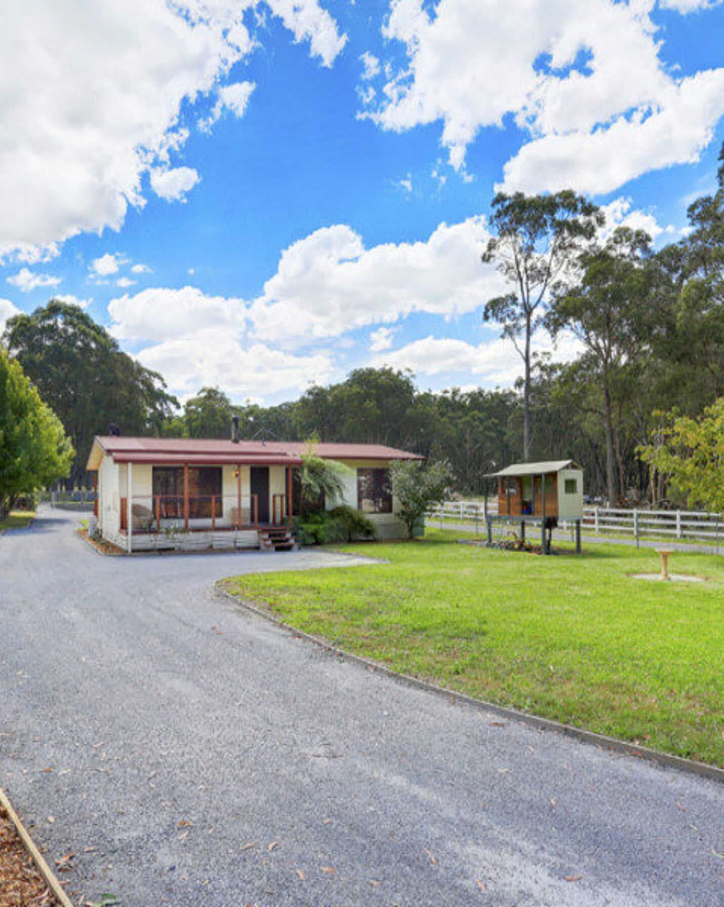 37 Pine Tree Road Wingello, Wingello - Thumbnail 2