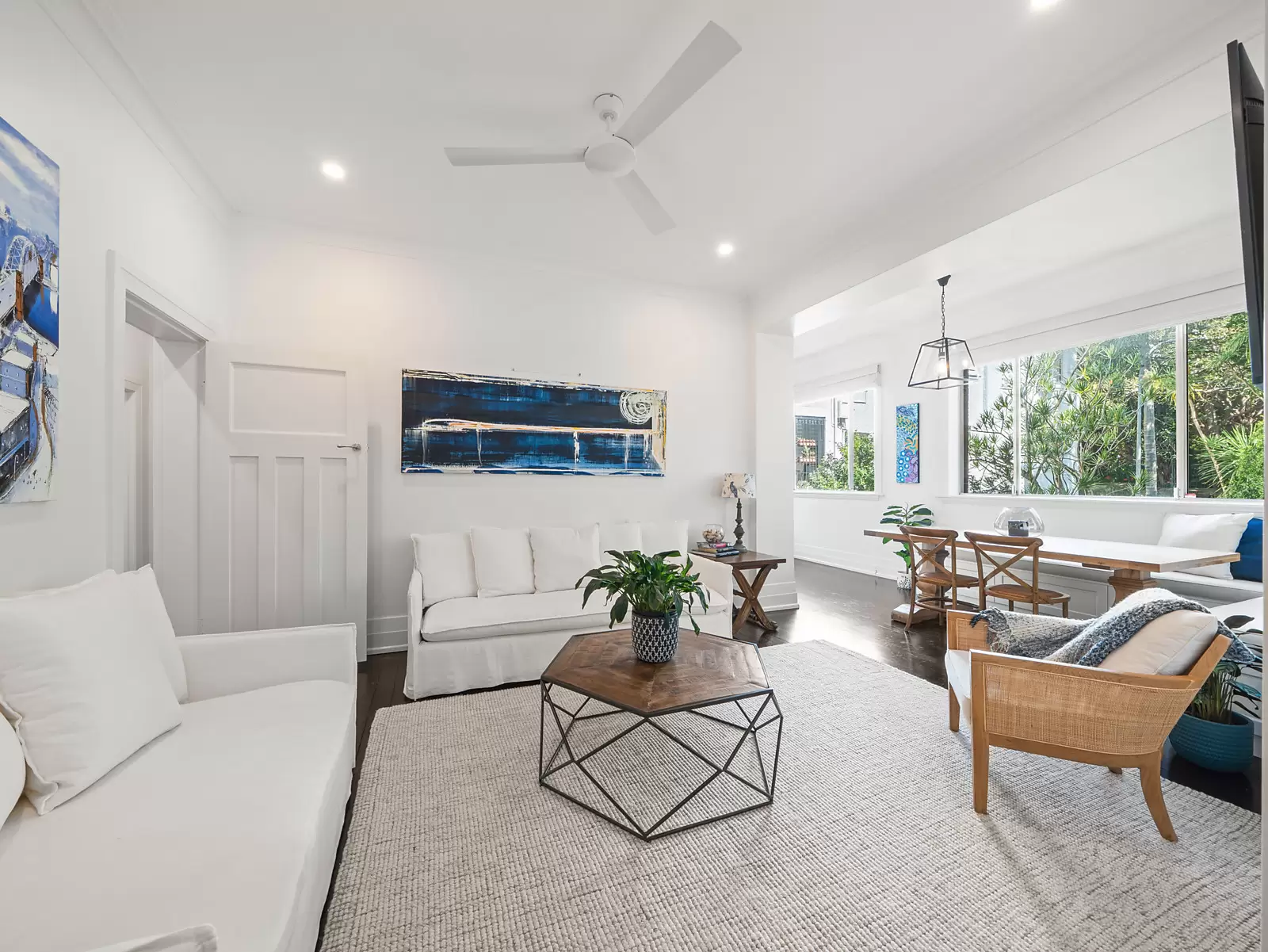 7/121-123 Darling Point Road, Darling Point, Fig Tree Pocket - Thumbnail 3