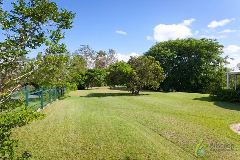 2/14A Darling Point Road, Darling Point, Pullenvale - Thumbnail 3